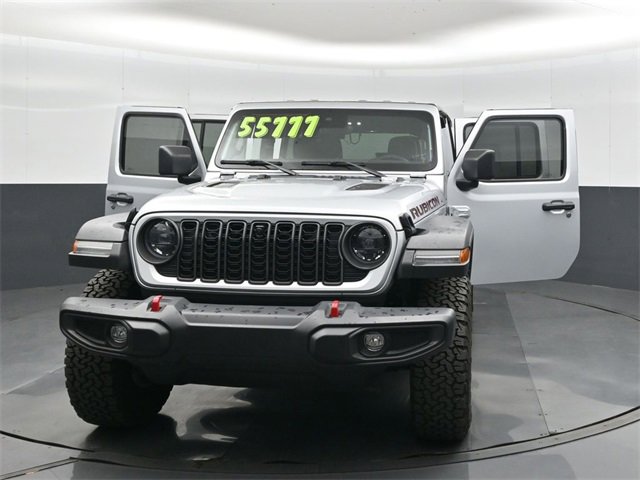 Used 2024 Jeep Wrangler Unlimited Rubicon w/ Technology Group image 47