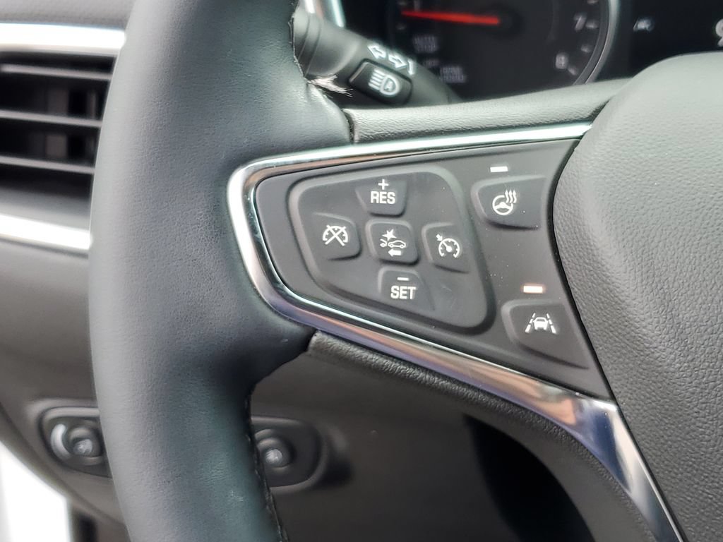 Used 2024 Chevrolet Equinox Premier AWD/4WD image 13