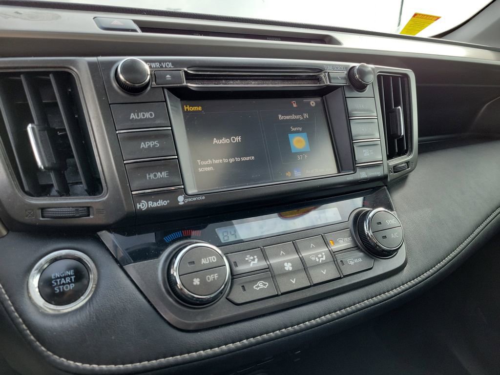 Used 2015 Toyota RAV4 Limited image 27