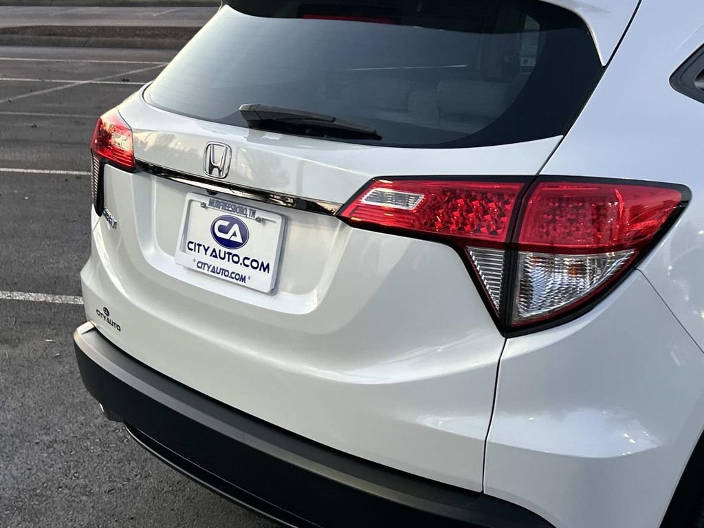 Used 2021 Honda HR-V LX image 12