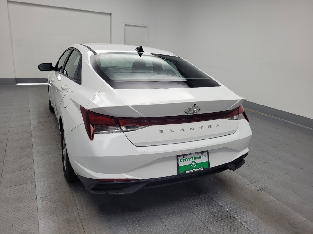 Used 2021 Hyundai Elantra SE image 6