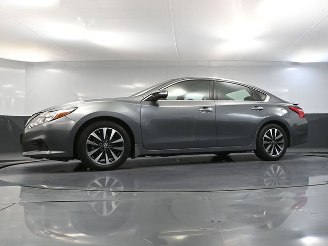 Used 2016 Nissan Altima 2.5 SL w/ Moonroof Package FWD image 52
