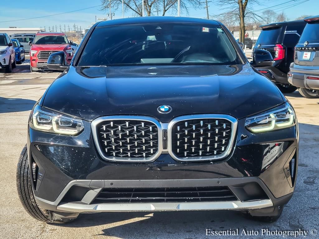 Used 2023 BMW X4 xDrive30i w/ Premium Package AWD/4WD image 6