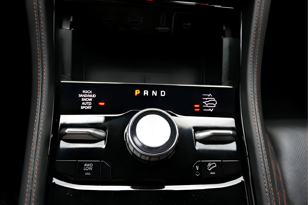 Used 2023 Jeep Grand Cherokee Summit AWD/4WD image 23