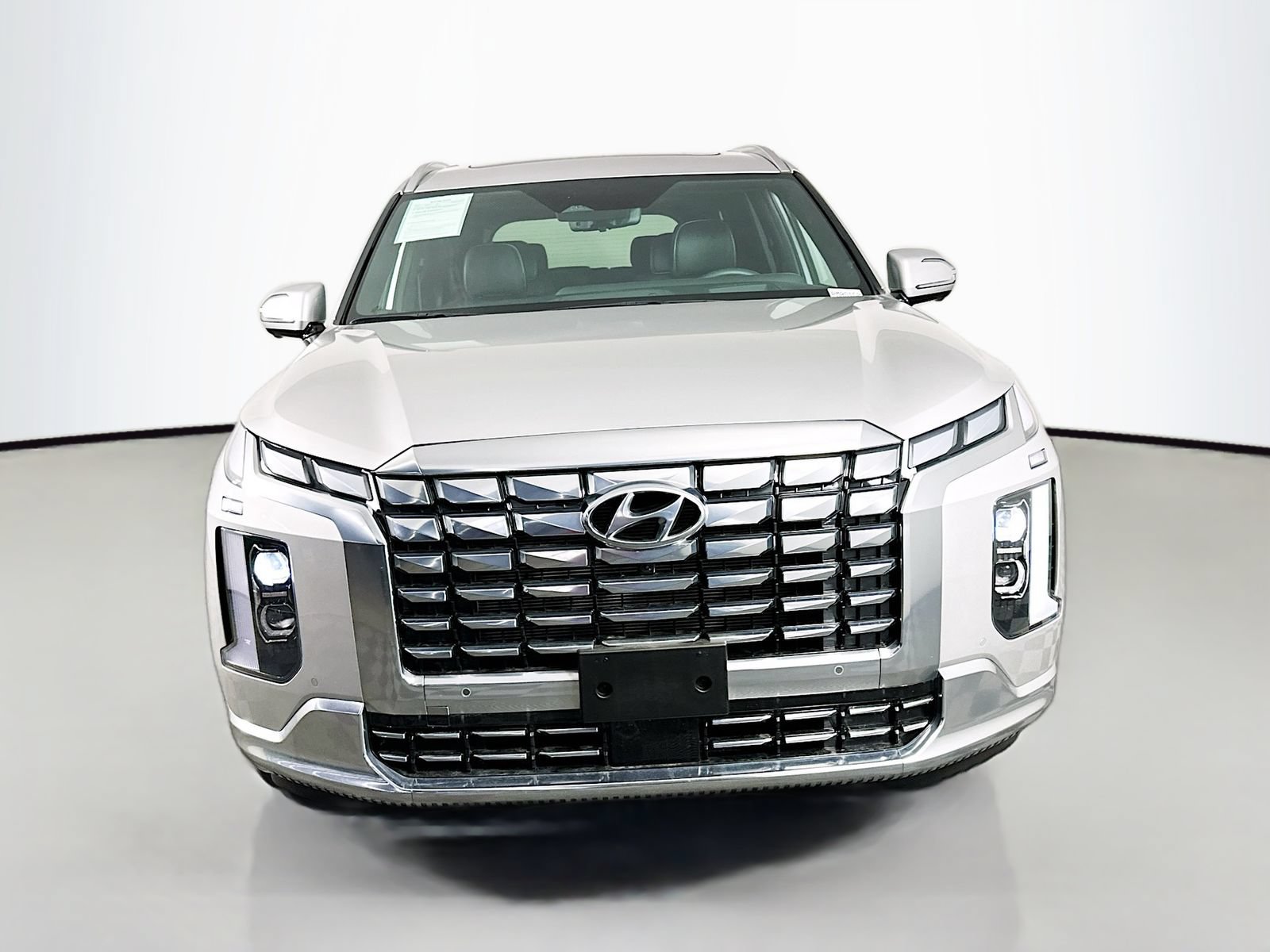 Used 2025 Hyundai Palisade Calligraphy AWD/4WD image 2
