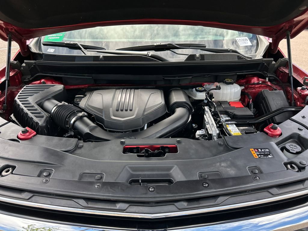 Used 2025 Chevrolet Traverse LT AWD/4WD image 28