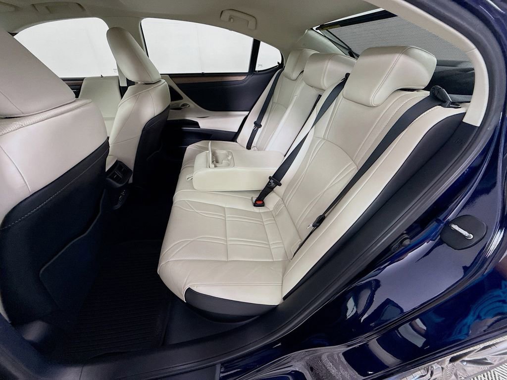 Certified 2024 Lexus ES 300h Ultra Luxury w/ Accessory Package (Z2) FWD image 26