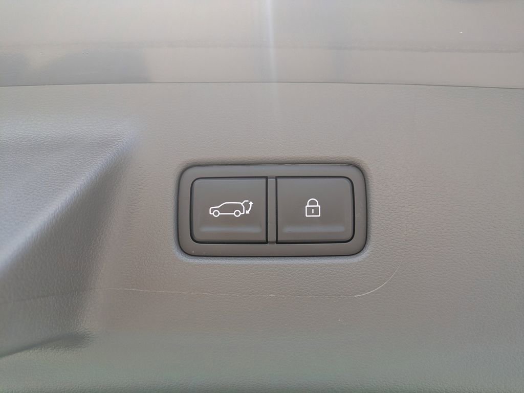 Used 2025 Hyundai Santa Fe Calligraphy FWD image 14