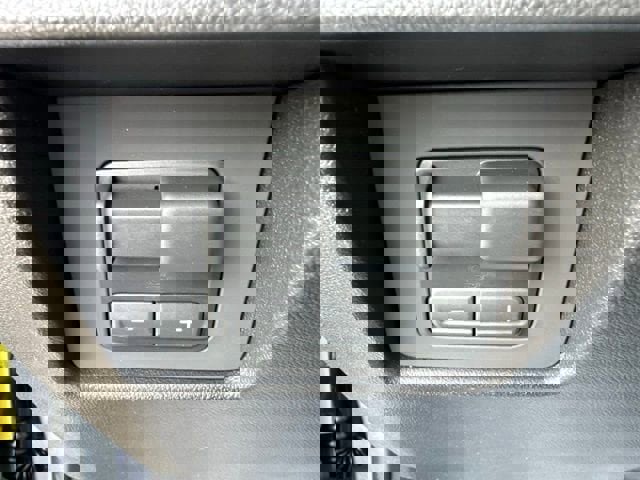 New 2026 GMC Canyon Elevation w/ Convenience Package image 42