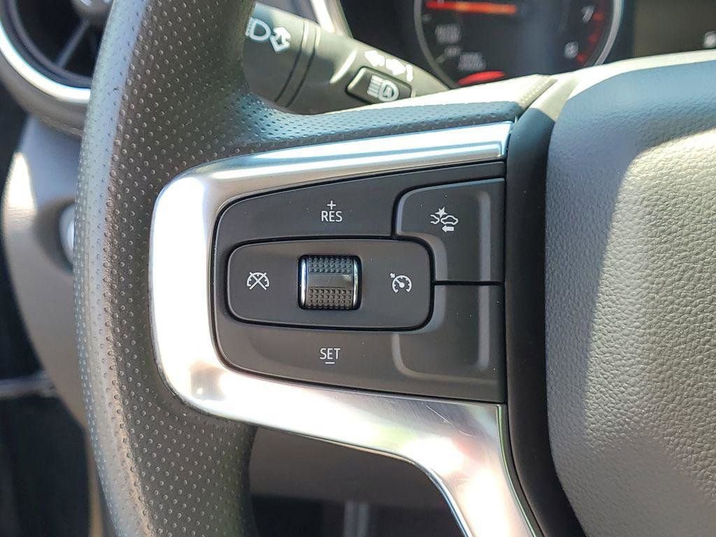 Used 2024 Chevrolet Blazer LT w/ Convenience Package FWD image 9