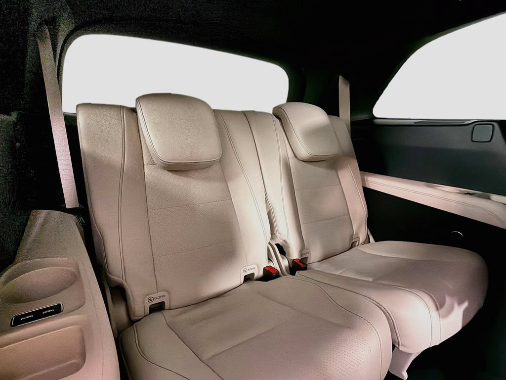 Used 2024 Mercedes-Benz GLS 450 4MATIC image 29