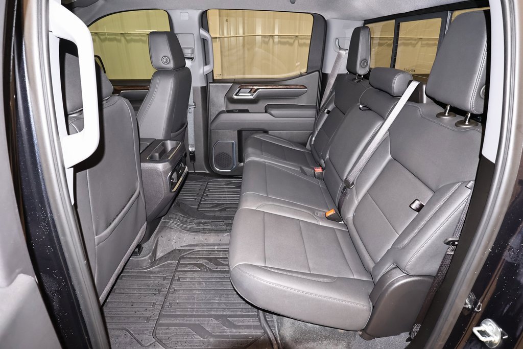 Used 2025 GMC Sierra 1500 Elevation w/ Elevation Premium Package image 15