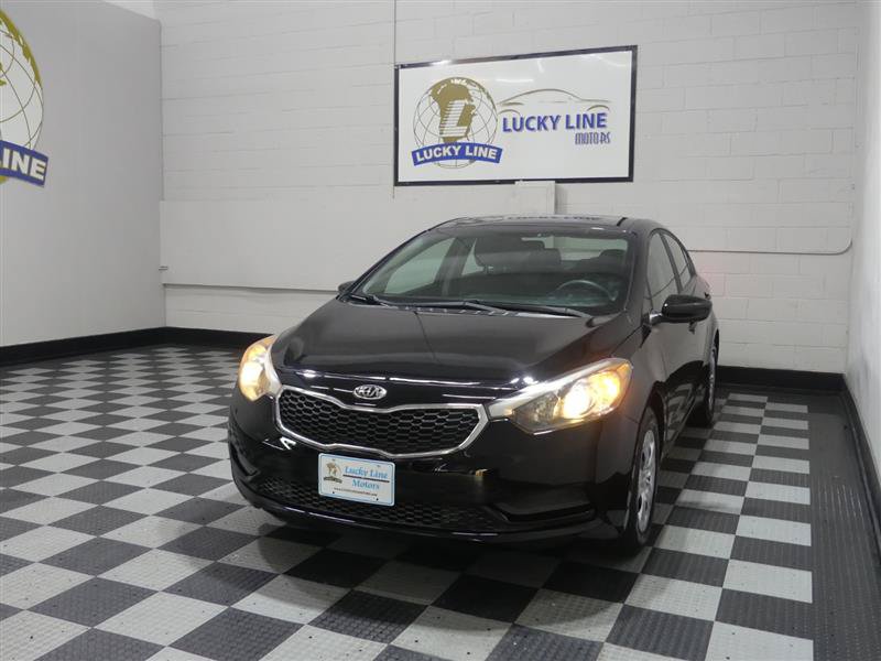 Used 2017 Kia Forte LX FWD image 4
