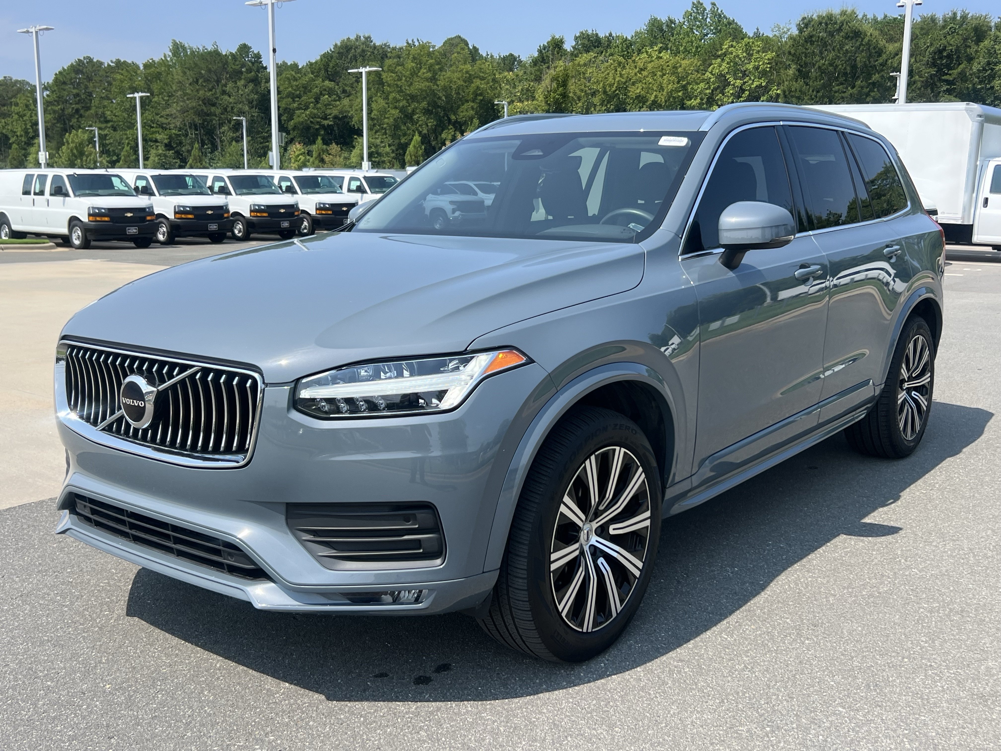 Used 2023 Volvo XC90 B5 Core AWD/4WD image 5
