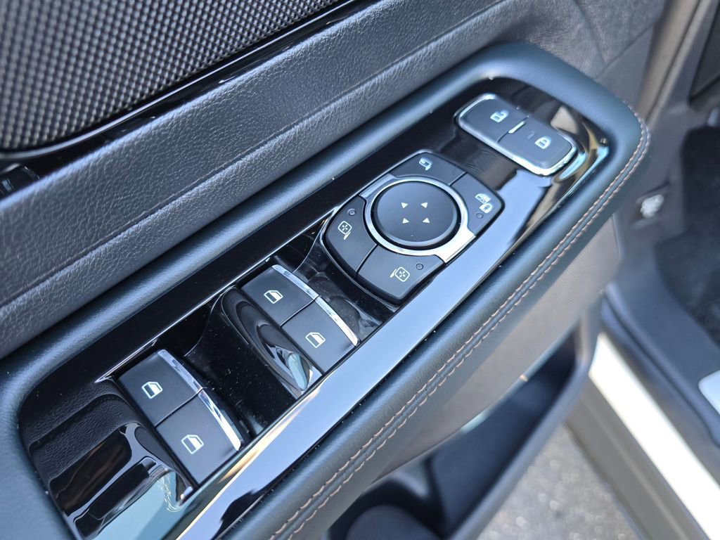 Used 2025 Lincoln Aviator Reserve w/ Jet Appearance Package AWD/4WD image 18