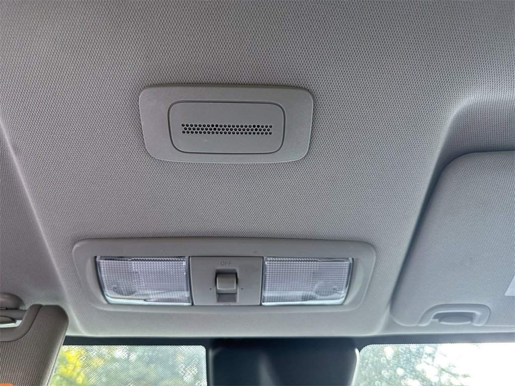 Used 2022 Nissan Frontier S w/ Technology Package image 18