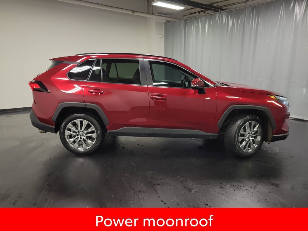 Used 2023 Toyota RAV4 XLE Premium FWD image 9