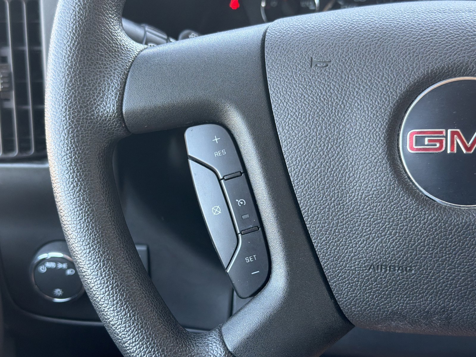 Used 2024 GMC Savana 2500 w/ Driver Convenience Package RWD image 19