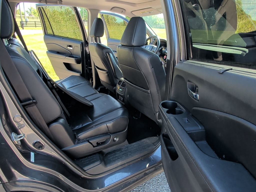 Used 2016 Honda Pilot Touring image 13