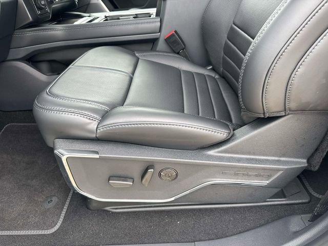 New 2026 Ford F250 Platinum image 19