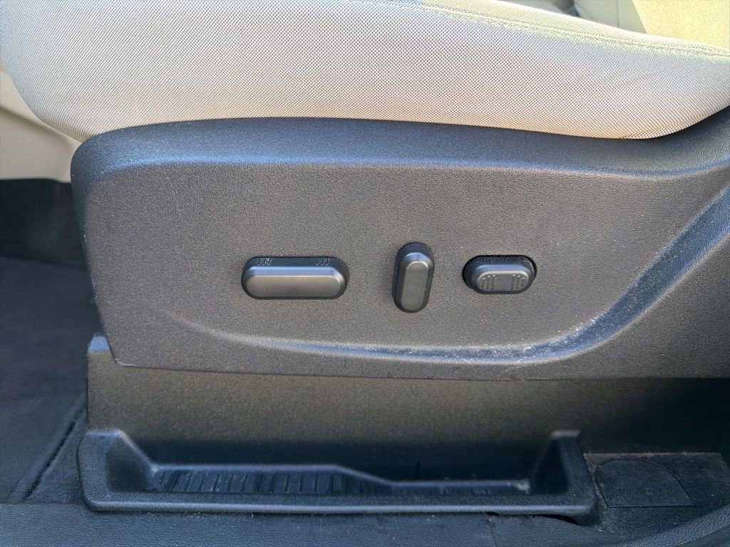 Used 2018 Ford Escape SE image 23