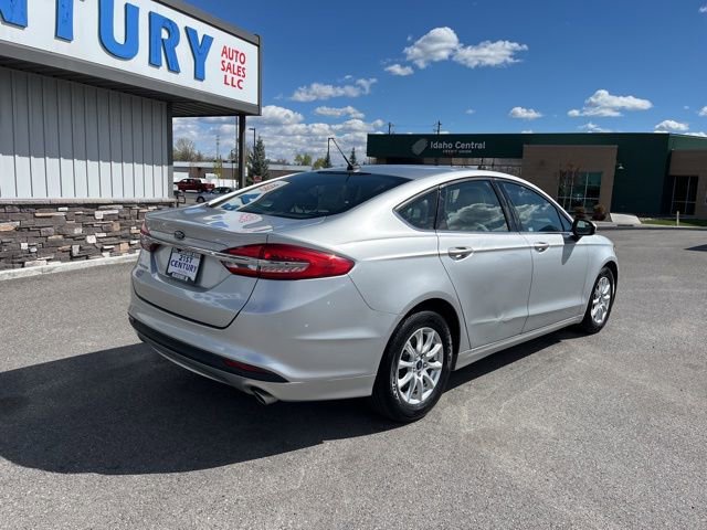 Used 2018 Ford Fusion S FWD image 13