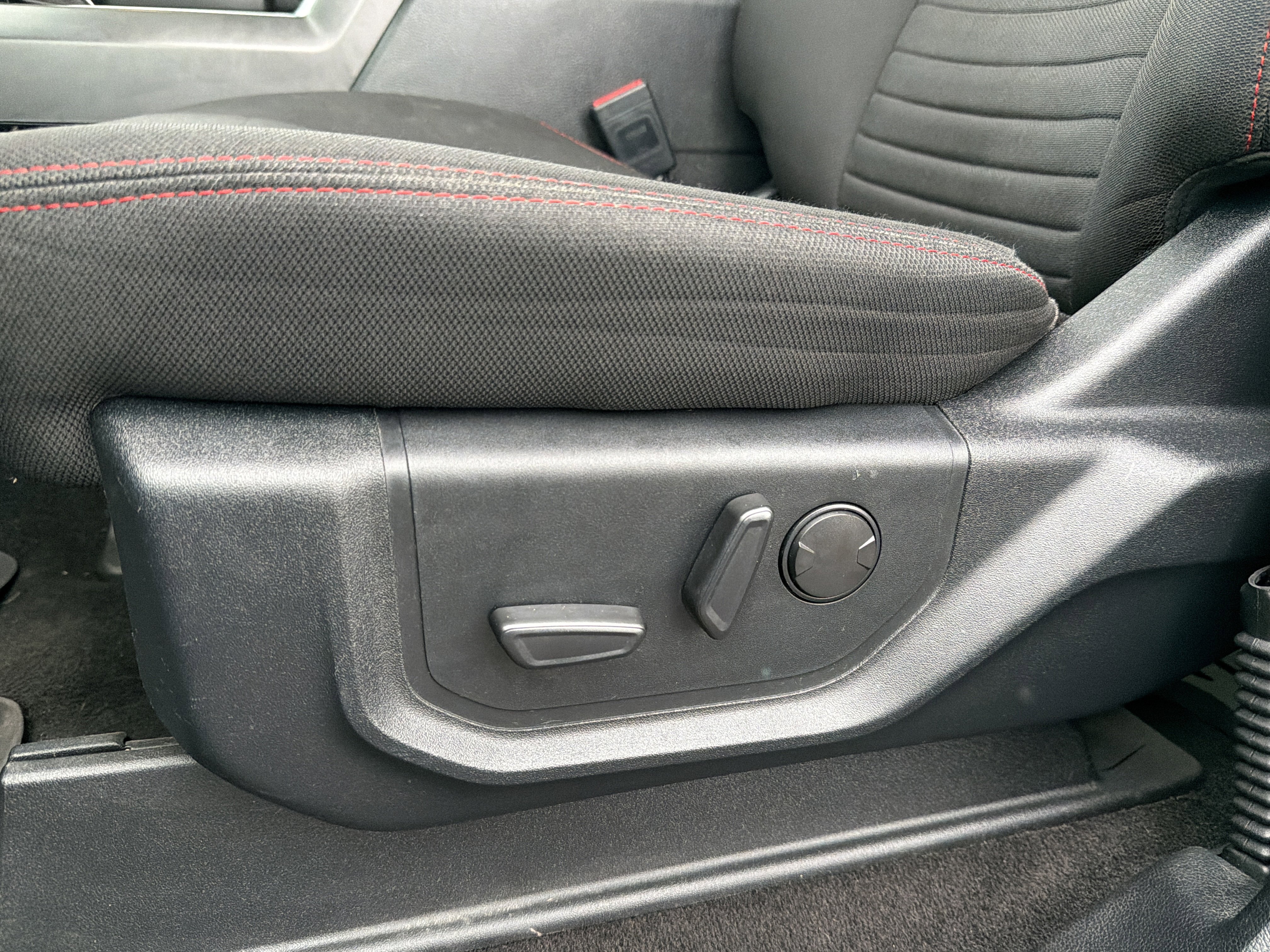 Used 2020 Ford F150 XLT w/ Equipment Group 302A Luxury image 27