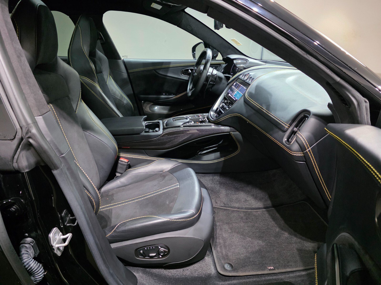 Used 2023 Aston Martin DBX 707 AWD/4WD image 21