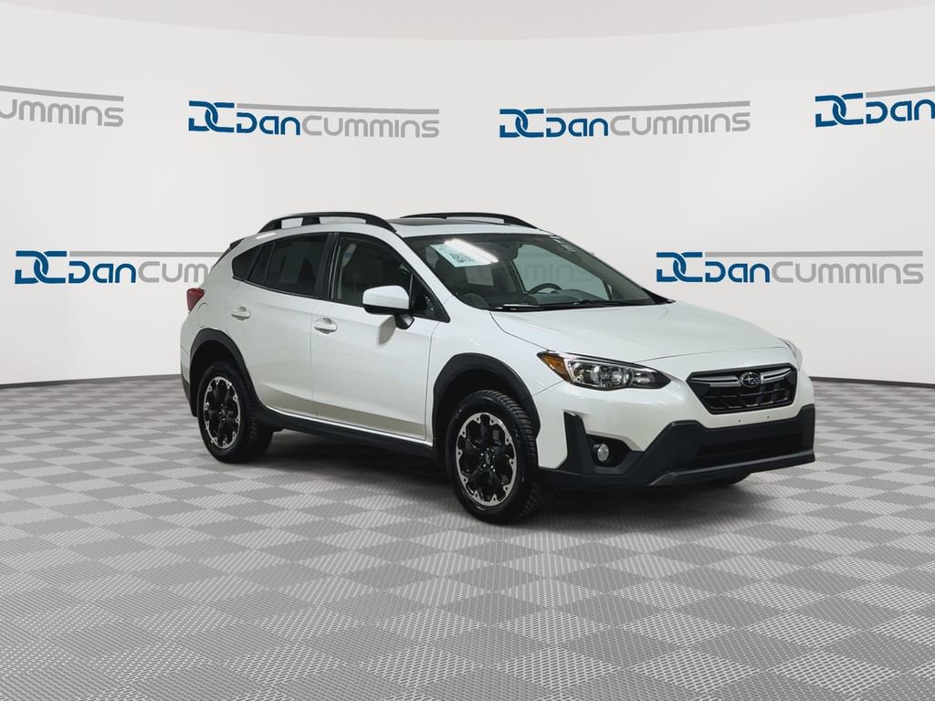 Used 2022 Subaru Crosstrek 2.0i Premium w/ Moonroof Package image 2