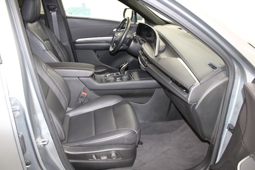 Used 2024 Cadillac XT4 Premium Luxury image 26