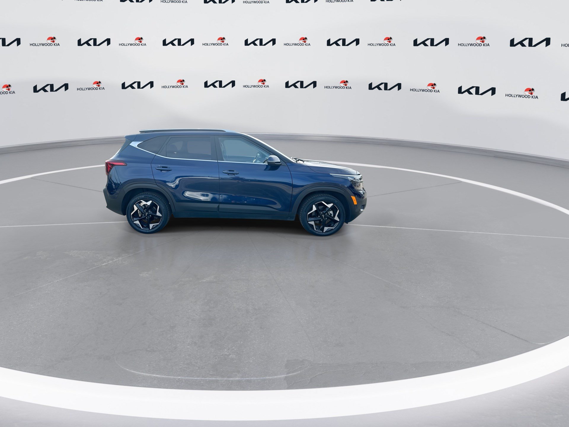Certified 2024 Kia Seltos EX FWD image 9