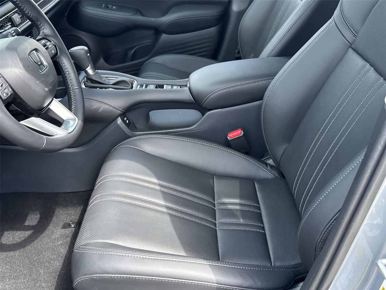 Used 2027 Honda HR-V EX-L image 13