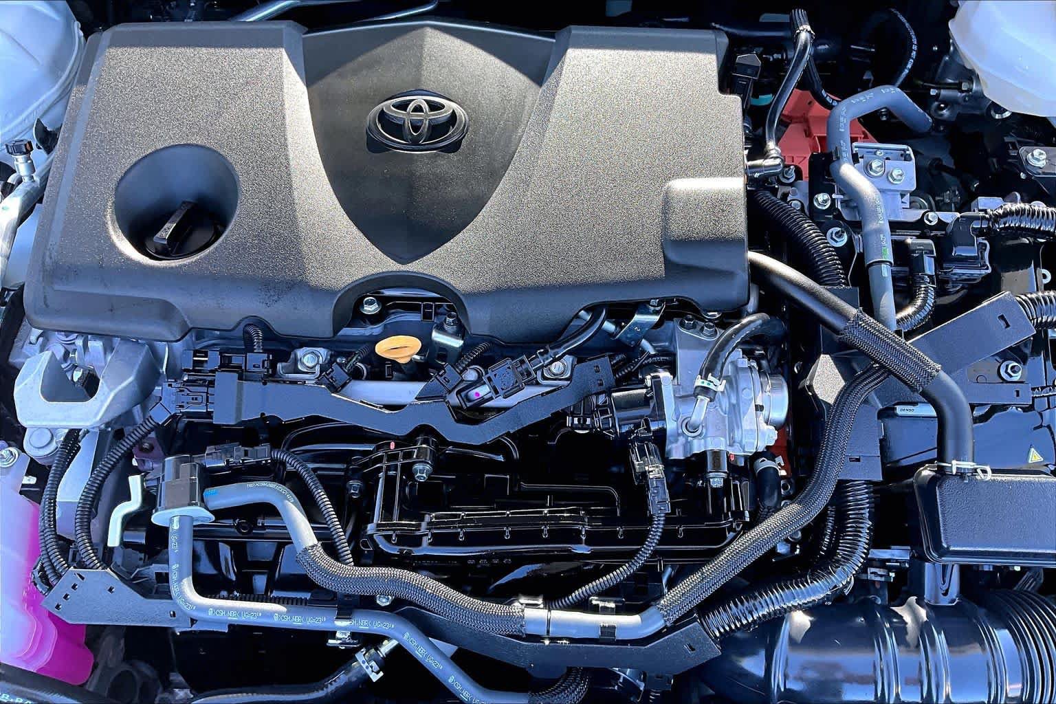 Certified 2025 Toyota Camry SE FWD image 32