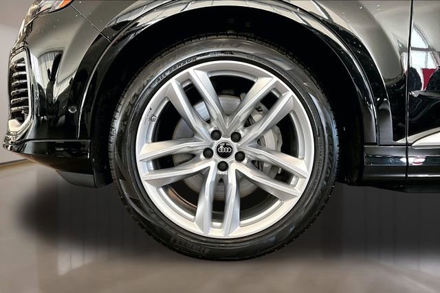 Used 2025 Audi Q7 3.0T Premium Plus w/ Premium Plus Package AWD/4WD image 34