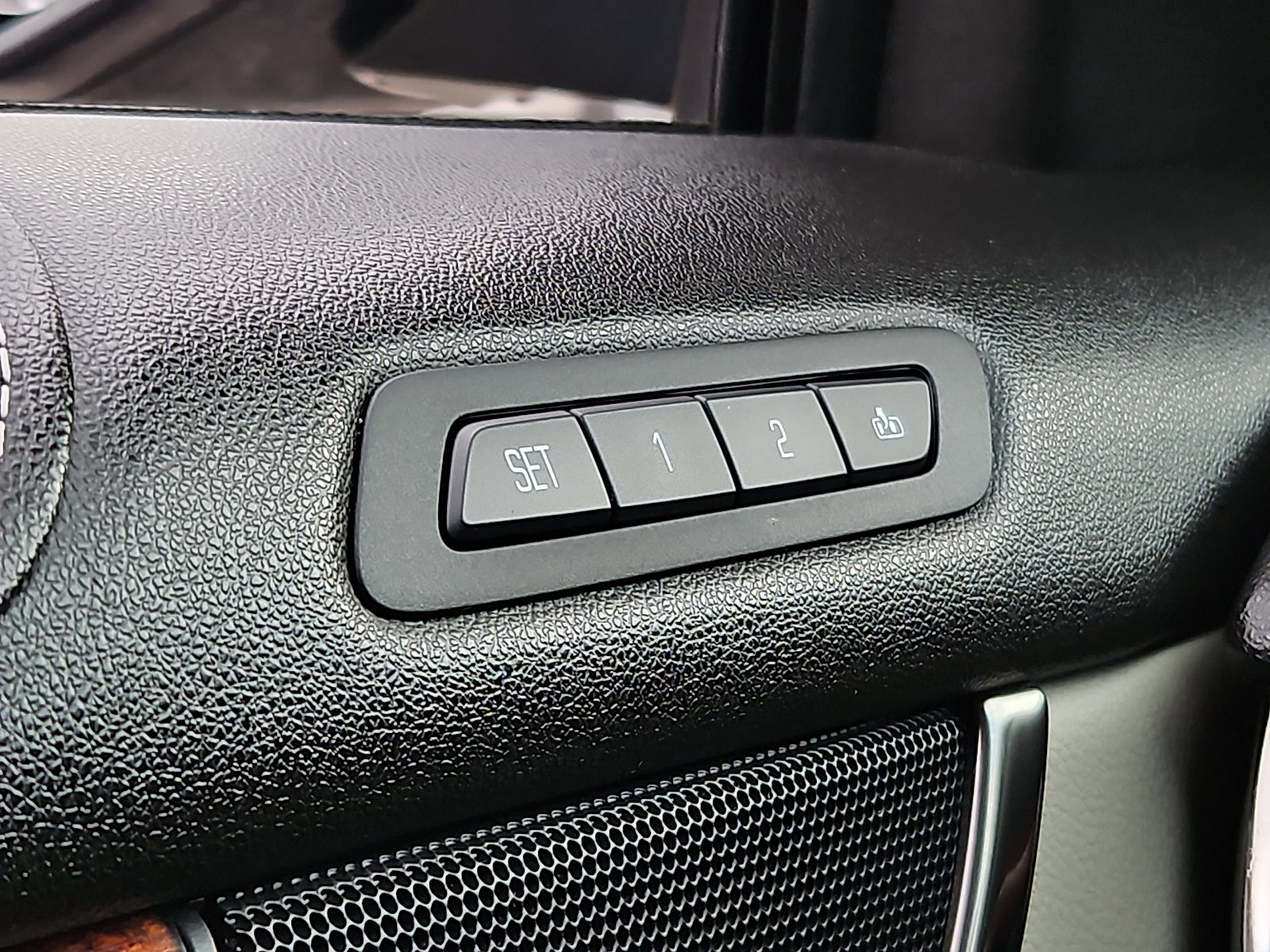 Used 2017 Cadillac ATS Luxury image 25