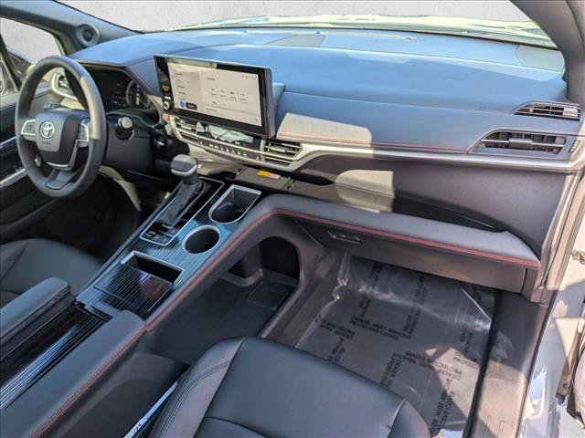 Used 2026 Toyota Sienna XSE AWD/4WD image 21