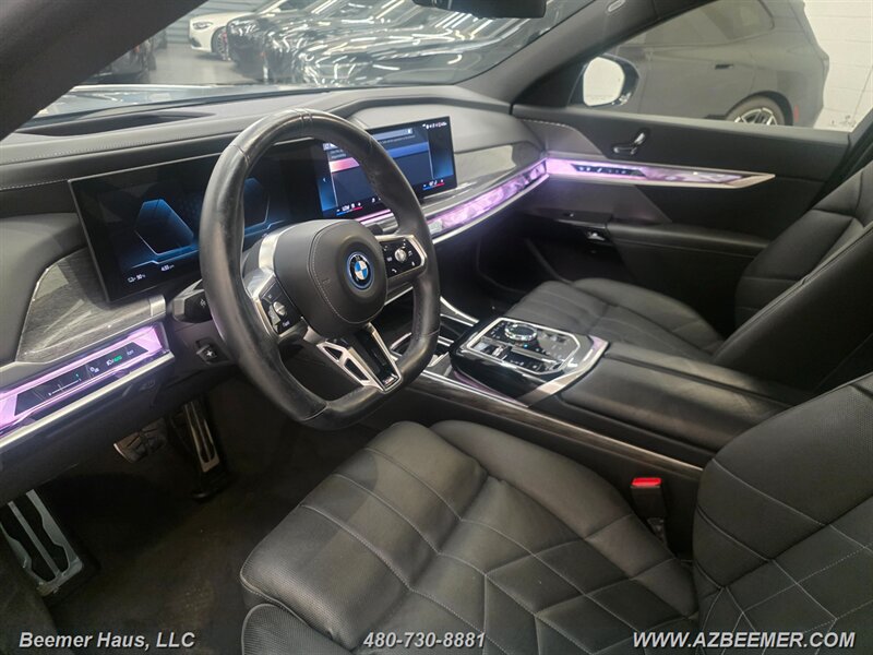 Used 2024 BMW i7 xDrive60 w/ M Sport Package RWD image 21