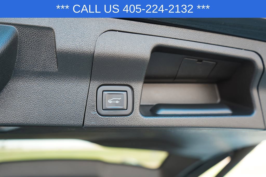 Used 2023 GMC Acadia SLE w/ Driver Convenience Package FWD image 30