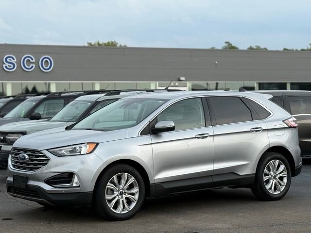 Used 2022 Ford Edge Titanium AWD/4WD image 29