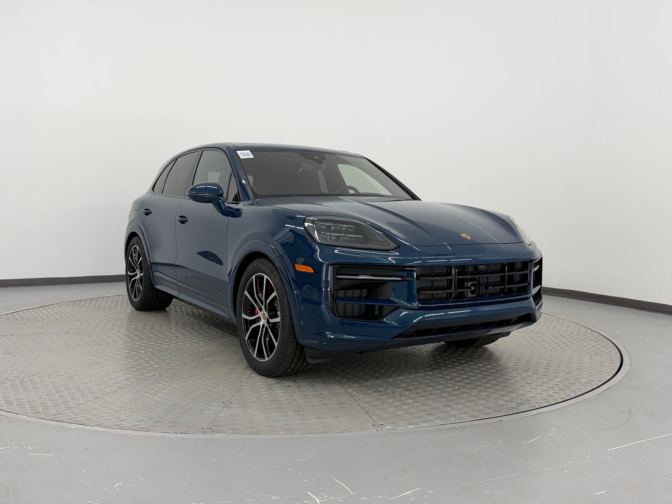 New 2025 Porsche Cayenne GTS AWD/4WD image 7