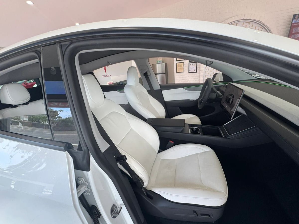Used 2026 Tesla Model Y 2WD image 14