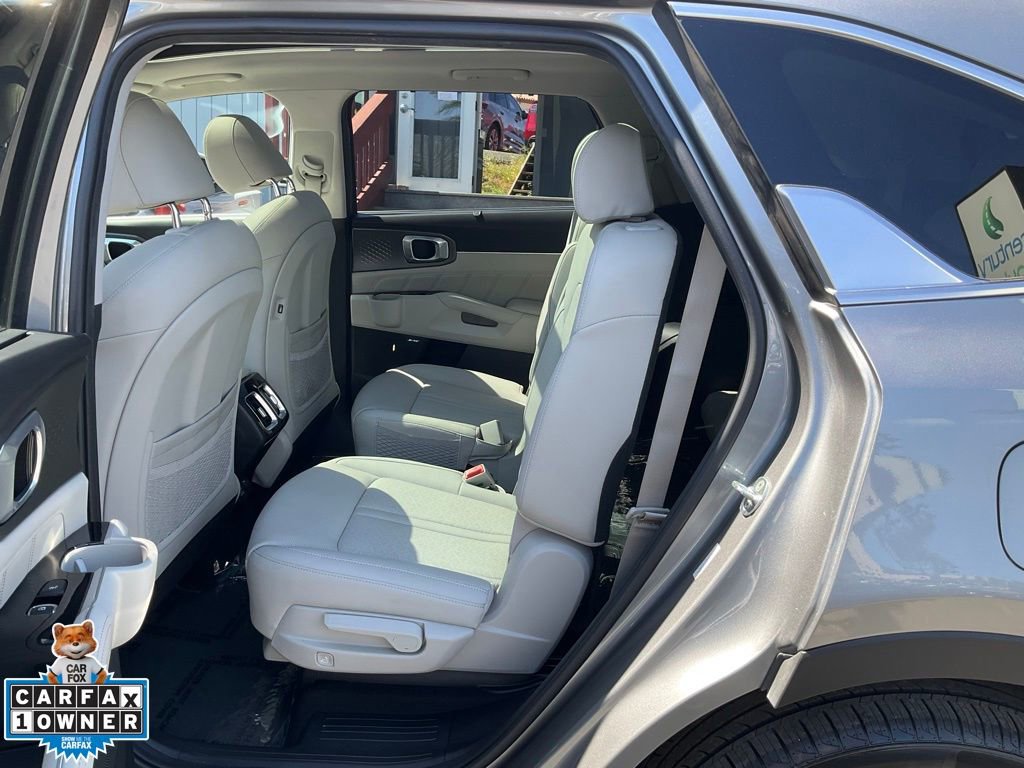 Used 2023 Kia Sorento SX Prestige image 25