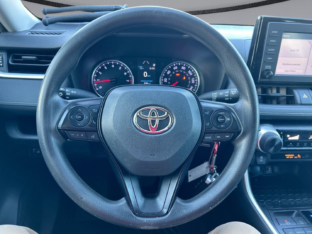 Used 2019 Toyota RAV4 LE FWD image 14