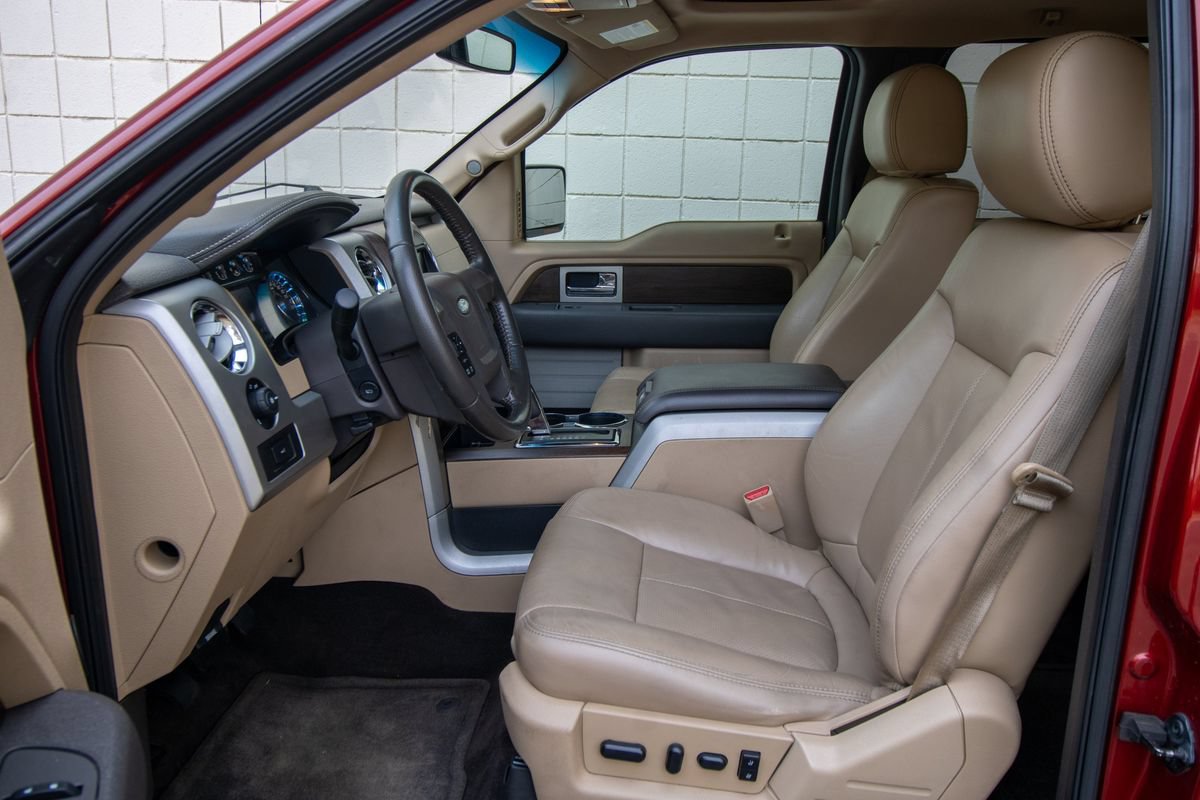 Used 2014 Ford F150 Lariat w/ Equipment Group 502A Luxury AWD/4WD image 15