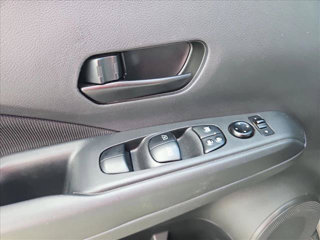 Used 2022 Nissan Kicks S FWD image 9