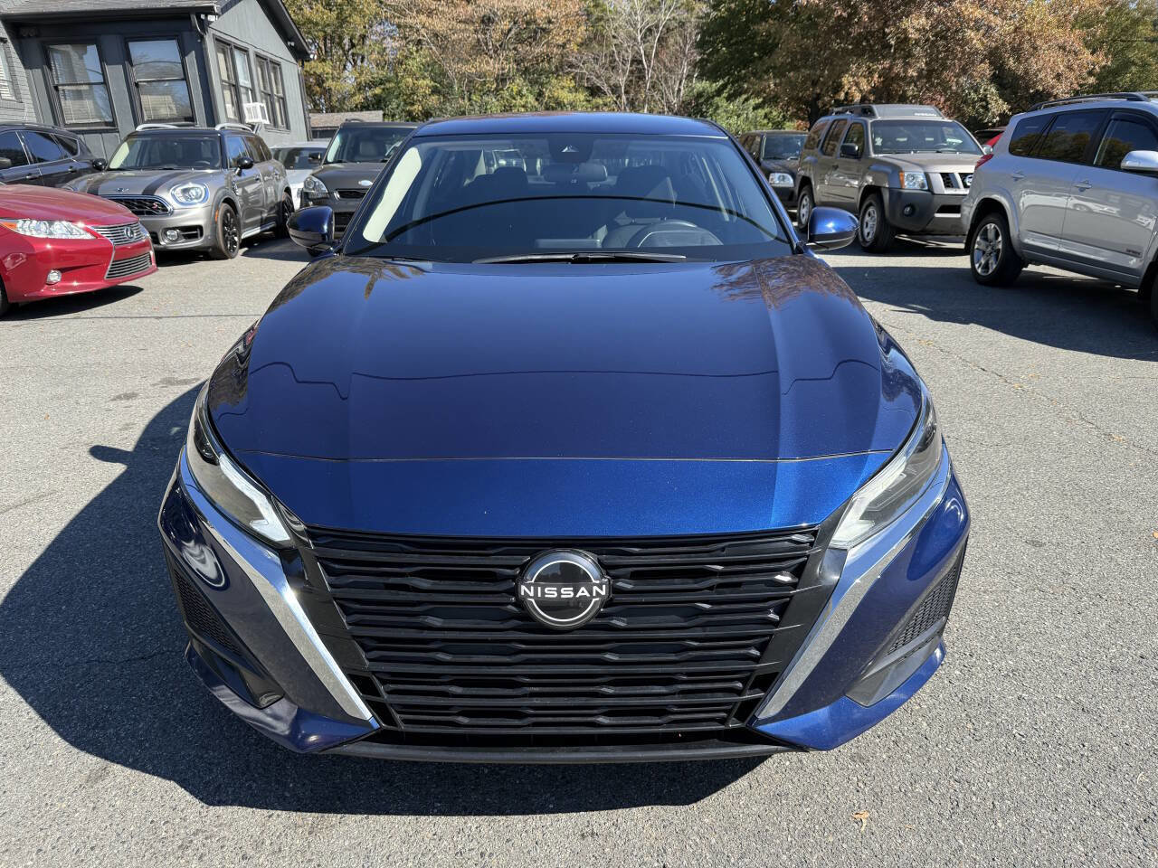 Used 2024 Nissan Altima 2.5 S image 2