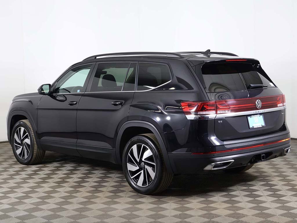 Used 2024 Volkswagen Atlas SE image 9