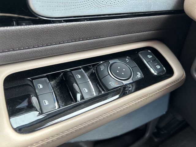 Used 2023 Lincoln Aviator Grand Touring w/ Equipment Group 301A AWD/4WD image 20