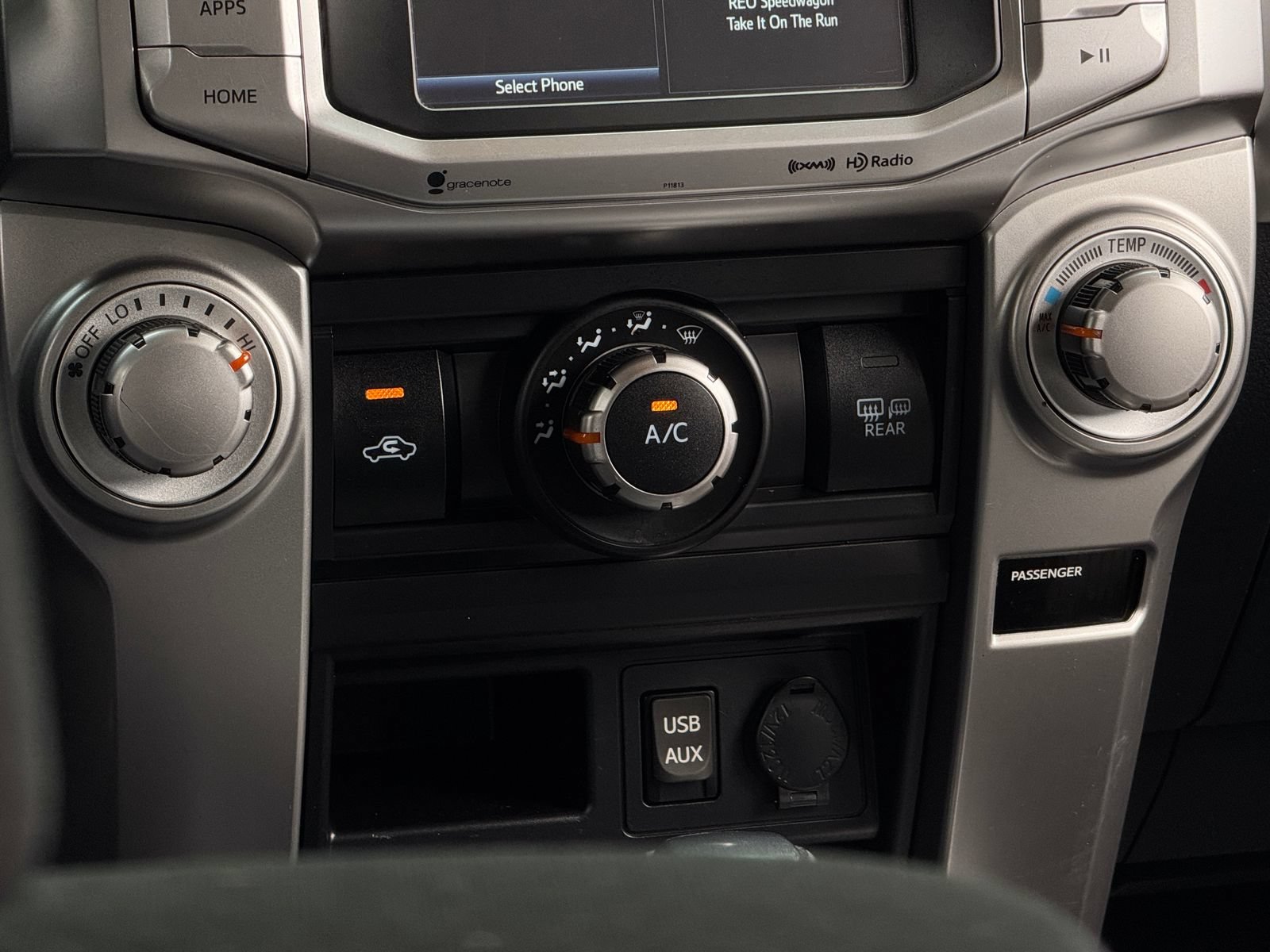Used 2019 Toyota 4Runner SR5 AWD/4WD image 19