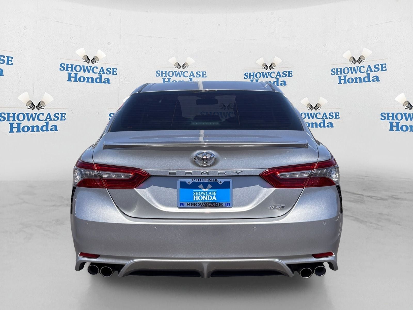 Used 2018 Toyota Camry XSE FWD image 7
